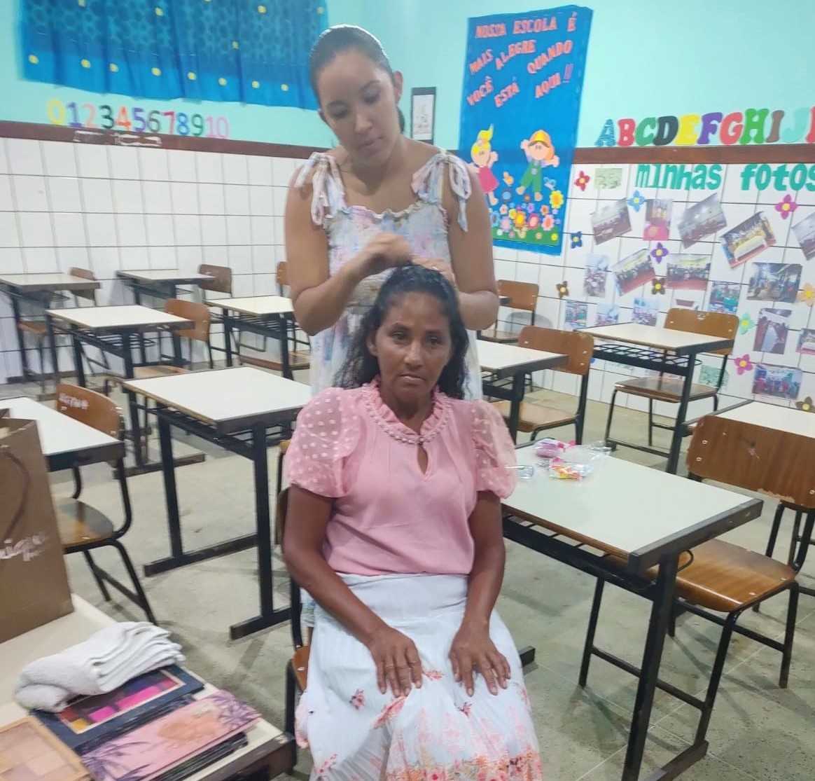 Camacã: EJA promove Projeto Mulher Beleza numa noite memorável